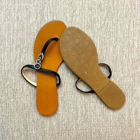 Badgley Mischka, Black Strapped Sandals, Size 8 - Picture 2 of 2